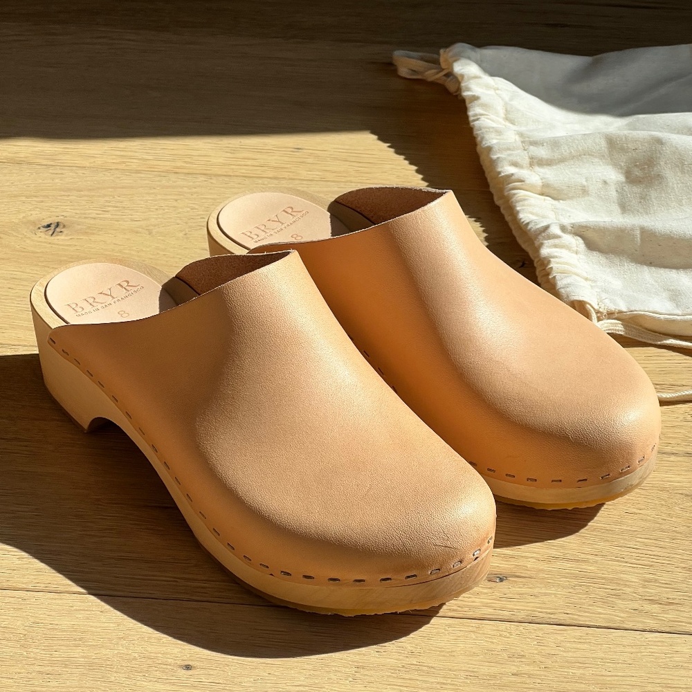 Bryr Clogs Natural Worker Clog Size 38 (7.5-8) - image 1